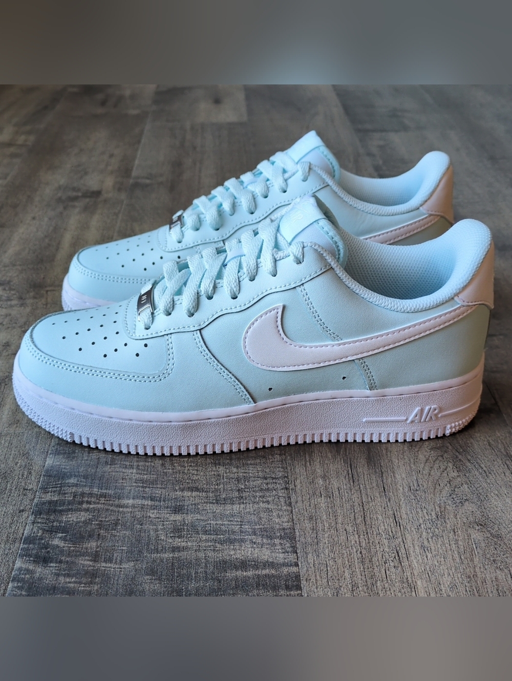 Nike Mens Size 7.5 Air Force 1 Low '07 Glacier Blue White FJ4146-400